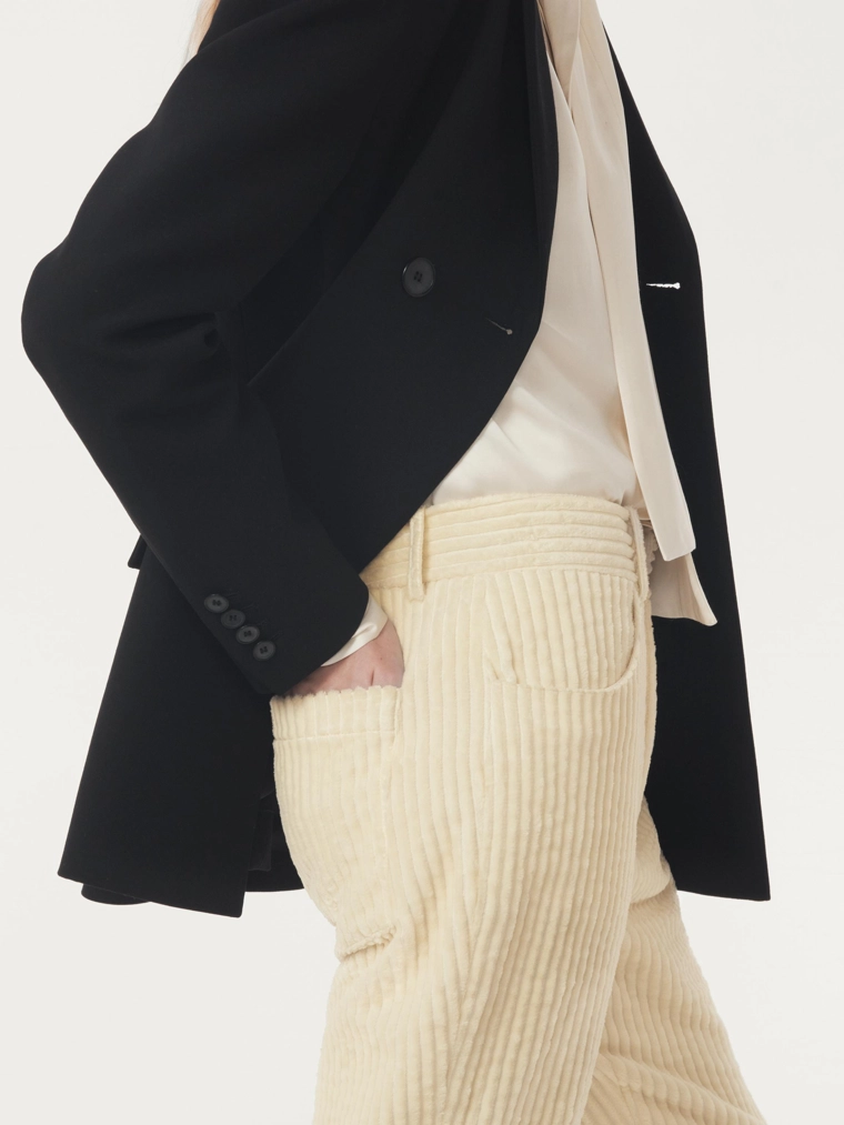 Брюки из вельвета с расклешенным подолом - вещь zara woman