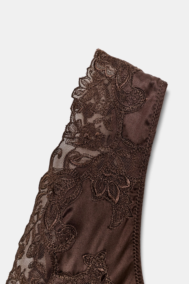 Боди из атласа коллекции zw с кружевными деталями