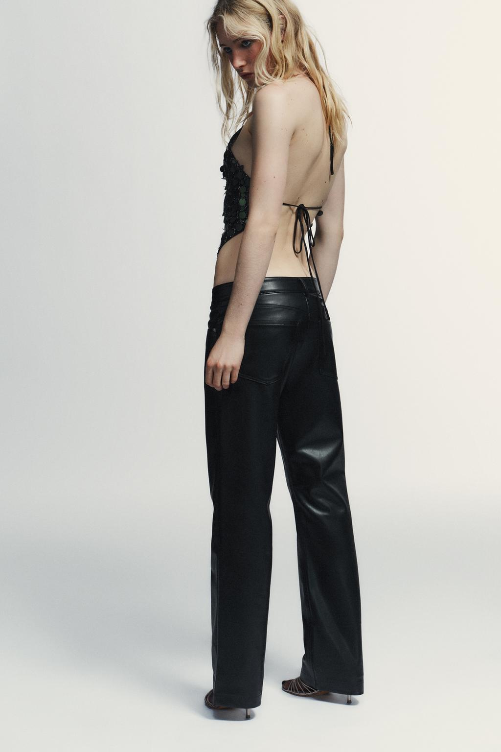 ТОП С ГОРЛОВИНОЙ ХАЛТЕР И ПАЙЕТКАМИ