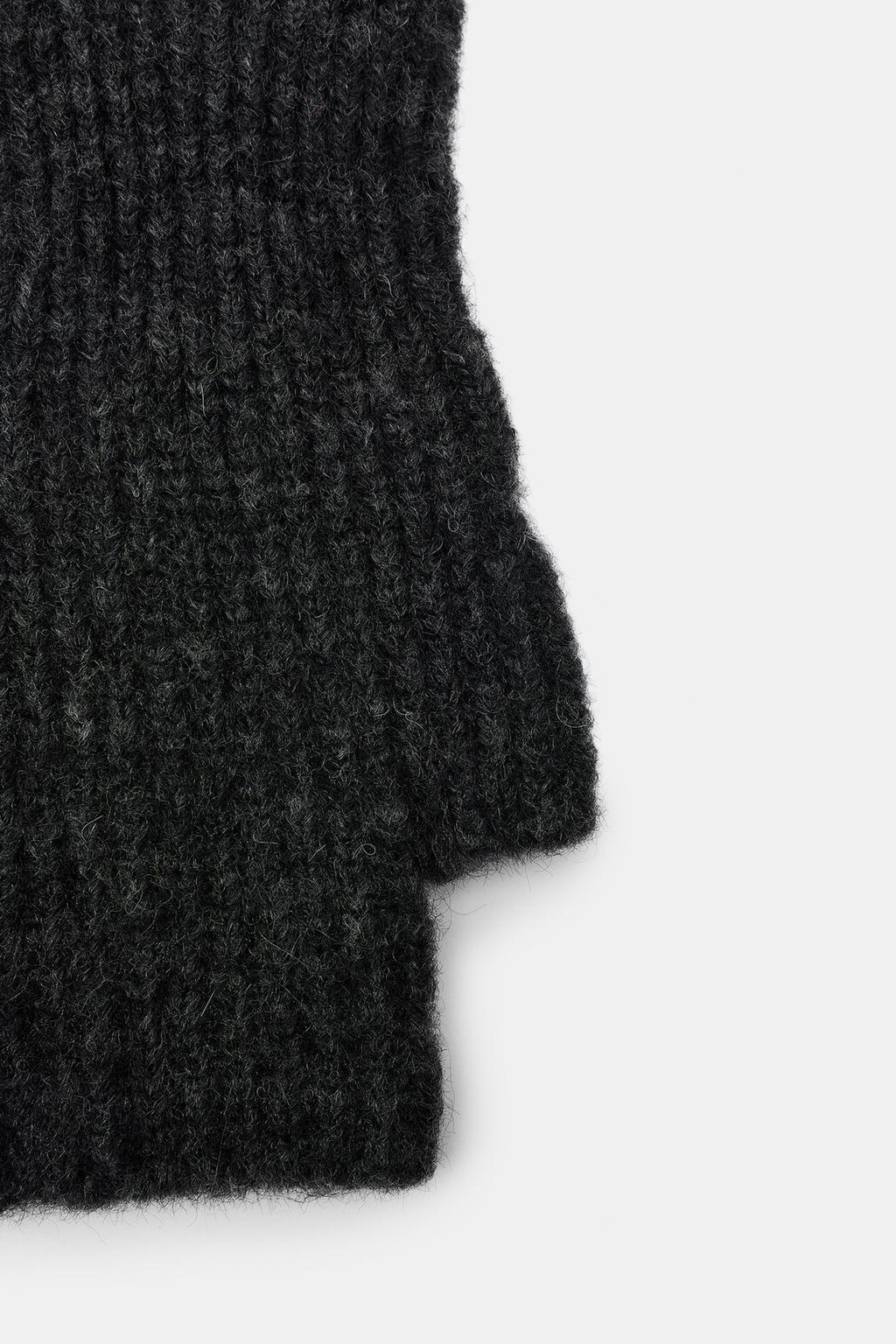 КОРОТКИЕ ТРИКОТАЖНЫЕ МИТЕНКИ