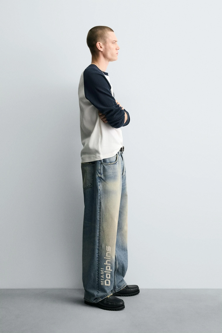 ДЖИНСЫ RELAXED FIT С ВЫШИВКОЙ NFL MIAMI DOLPHINS