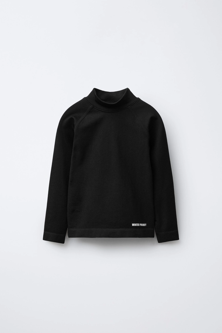 ФУТБОЛКА В РУБЧИК С РЕЛЬЕФНОЙ НАДПИСЬЮ