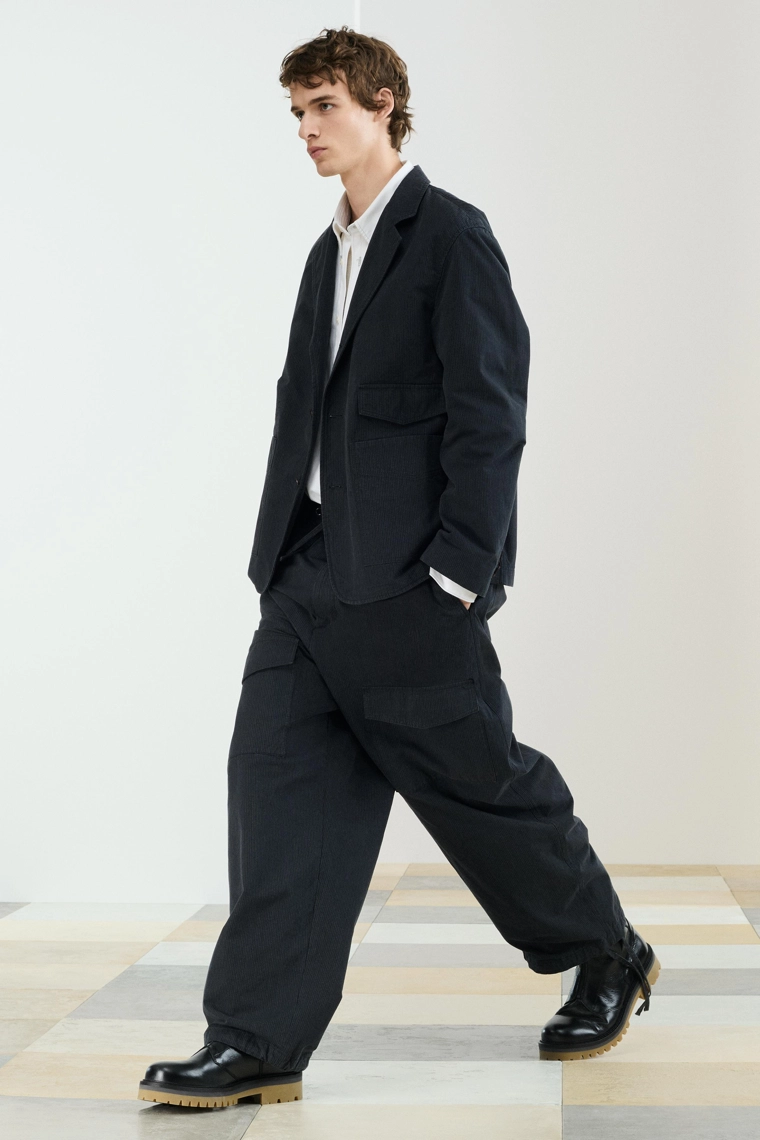 Брюки свободного кроя с карманами