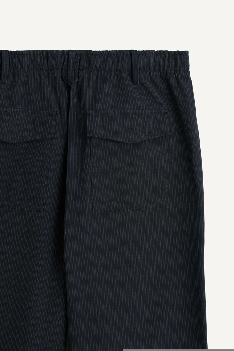 Брюки свободного кроя с карманами