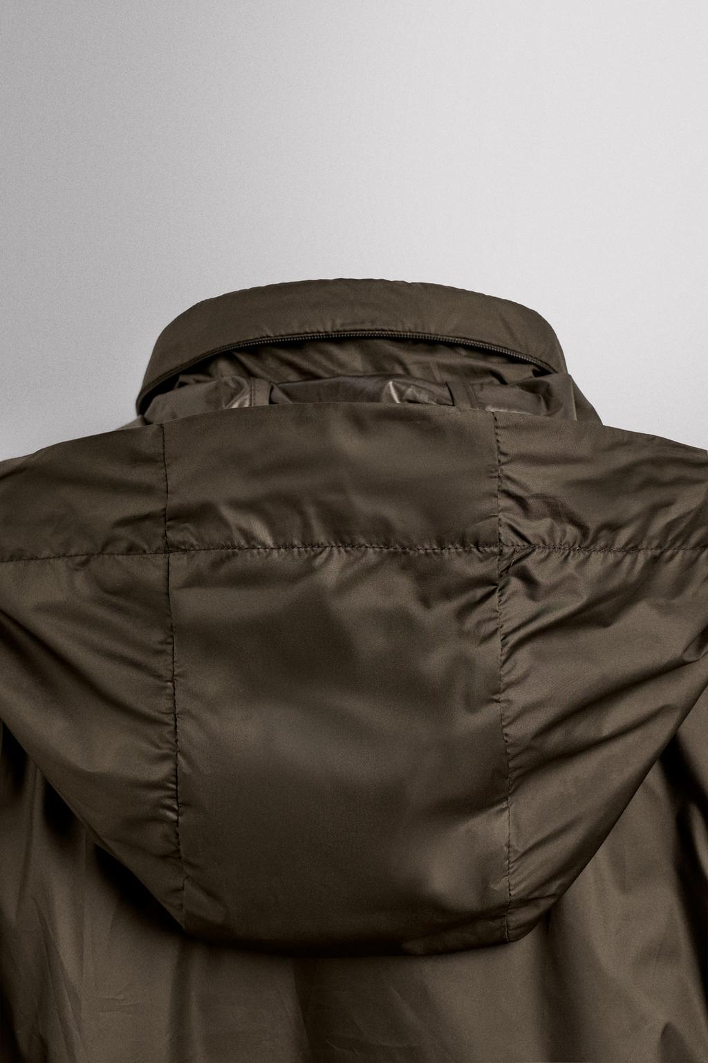 СТЕГАНАЯ КУРТКА С НАПОЛНИТЕЛЕМ ИЗ ПУХА ДЛЯ БЕГА