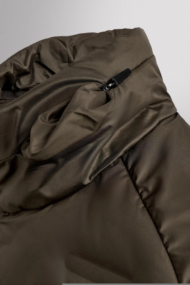 СТЕГАНАЯ КУРТКА С НАПОЛНИТЕЛЕМ ИЗ ПУХА ДЛЯ БЕГА