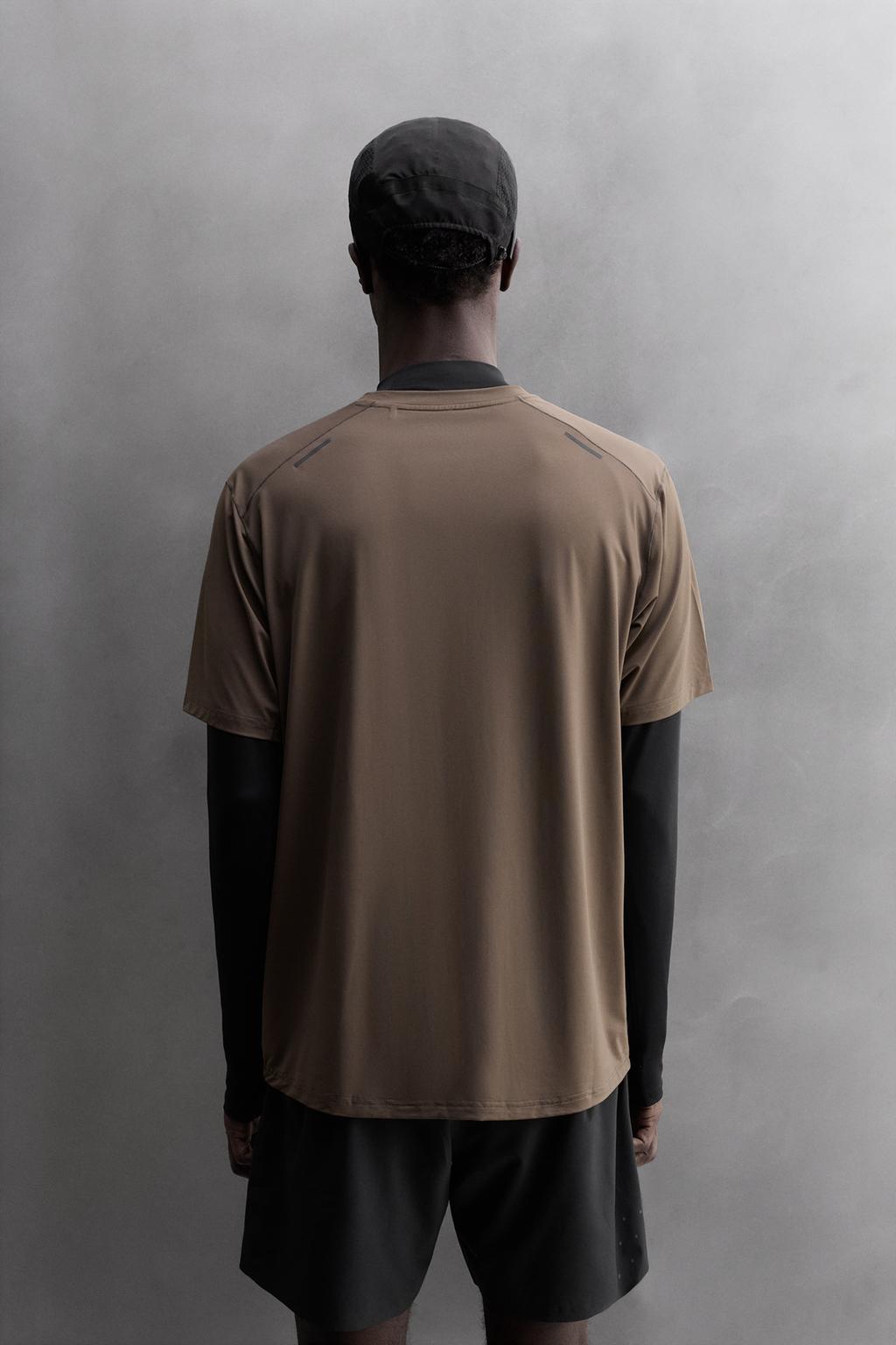 ФУТБОЛКА ДЛЯ БЕГА С КОРОТКИМ РУКАВОМ