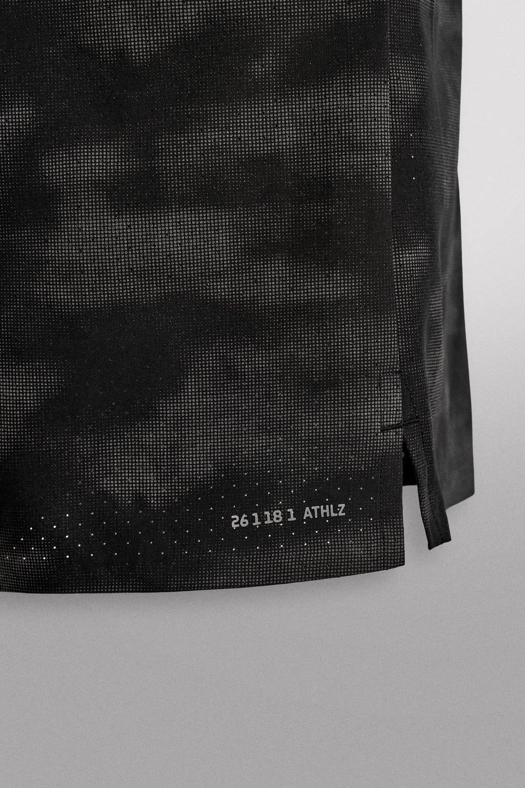 ПЕРФОРИРОВАННЫЕ ШОРТЫ ДЛЯ БЕГА