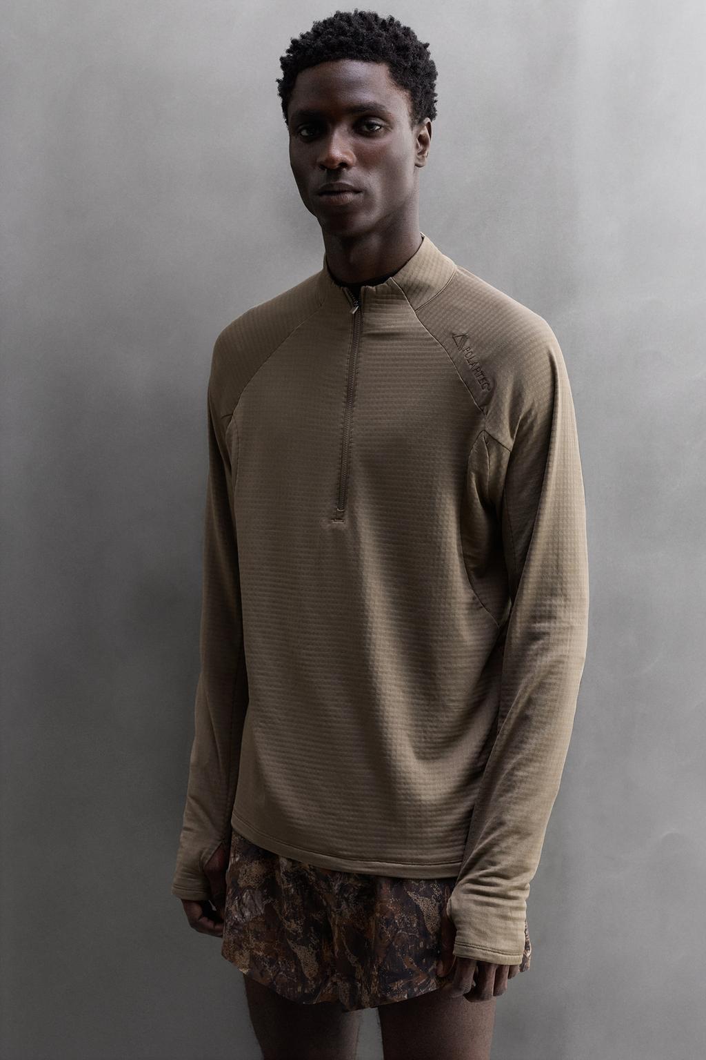 БЕГОВЫЕ ШОРТЫ С ПРИНТОМ В ВИДЕ ДЕРЕВЬЕВ