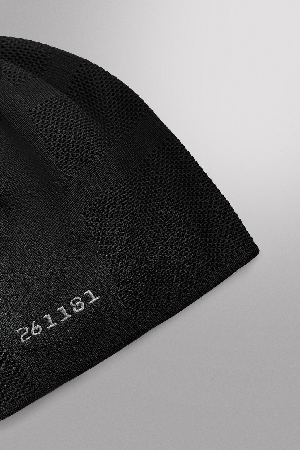 ТЕХНИЧЕСКАЯ ШАПКА-БИНИ ДЛЯ БЕГА