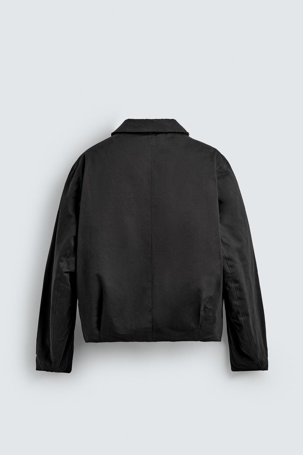 УКОРОЧЕННАЯ СТЕГАНАЯ КУРТКА