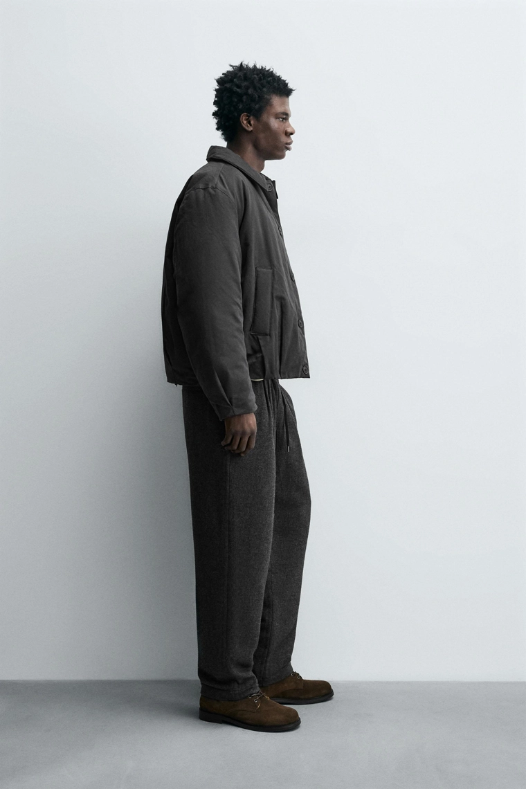 УКОРОЧЕННАЯ СТЕГАНАЯ КУРТКА