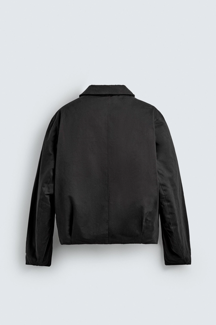 УКОРОЧЕННАЯ СТЕГАНАЯ КУРТКА