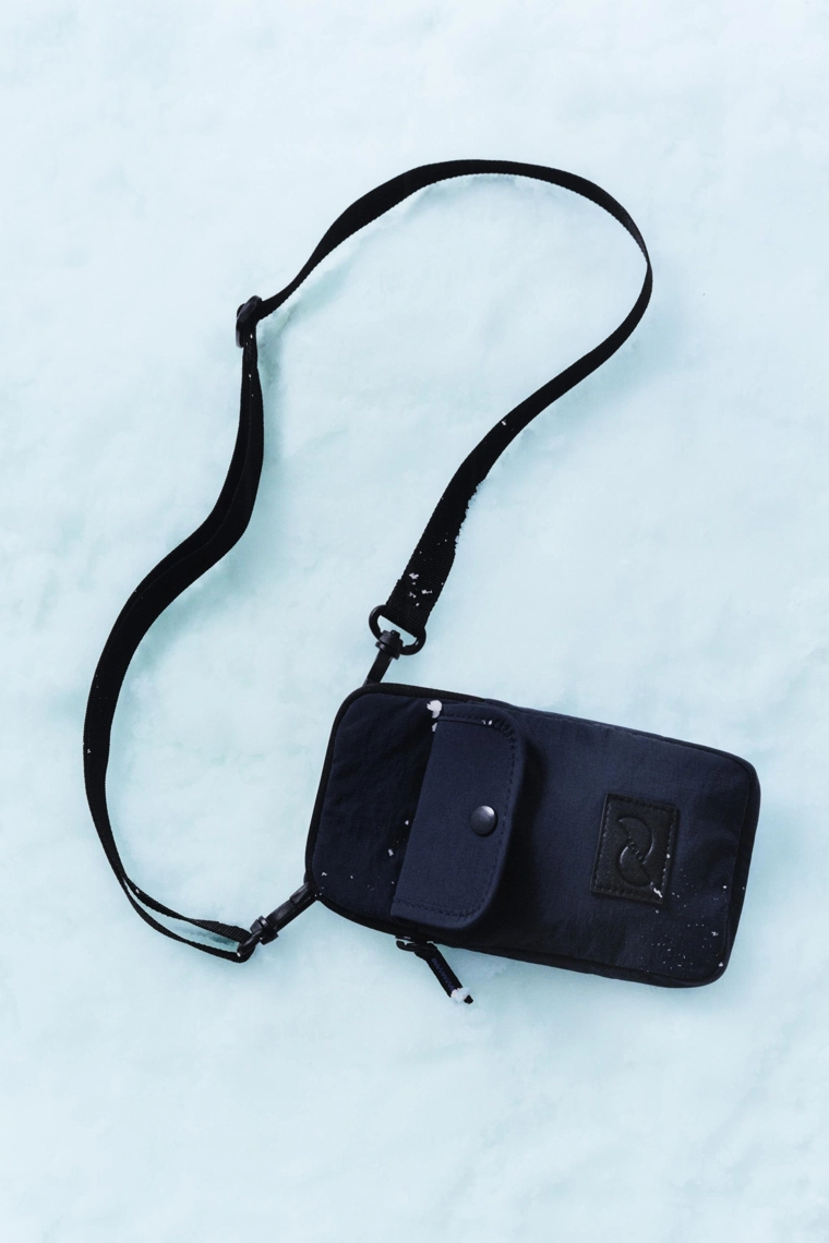 БАЗОВЫЙ ЧЕХОЛ ДЛЯ МОБИЛЬНОГО ТЕЛЕФОНА