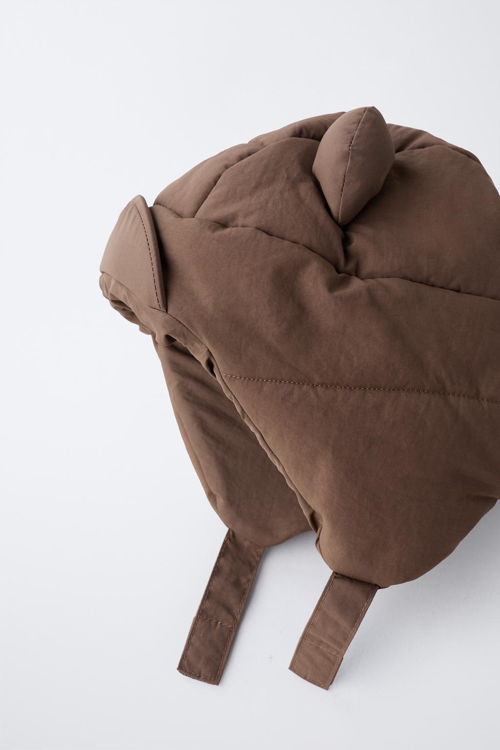 Шляпа из нейлона с ушками