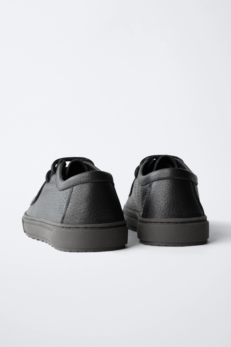 КОЖАНЫЕ ТУФЛИ С ОТОРОЧКОЙ