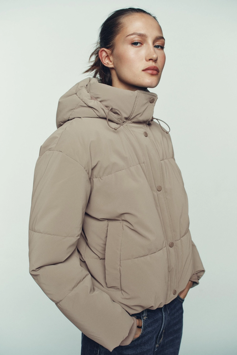 КОРОТКИЙ АНОРАК С КАПЮШОНОМ WATER REPELLENT WINDPROOF