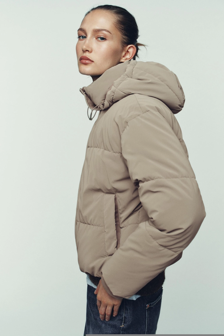 КОРОТКИЙ АНОРАК С КАПЮШОНОМ WATER REPELLENT WINDPROOF