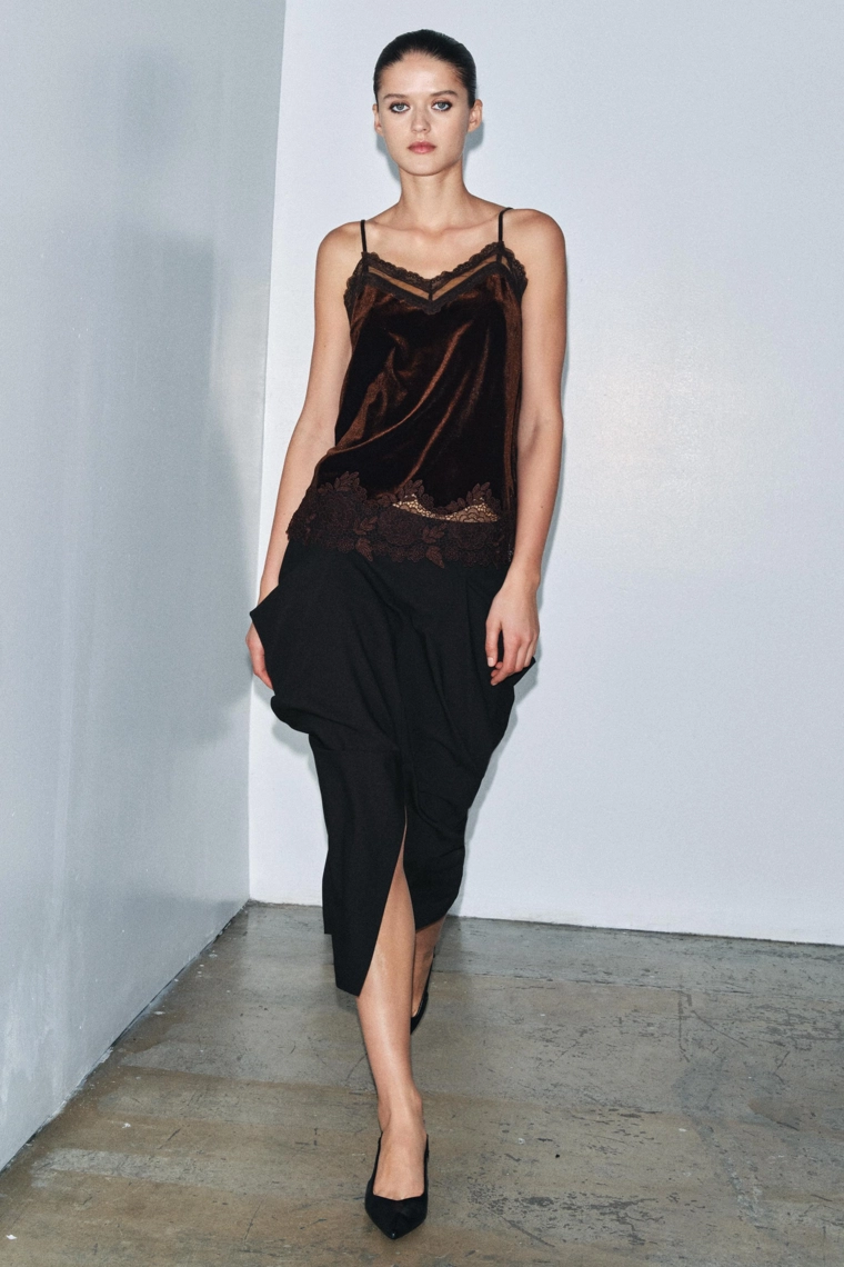 БАРХАТНЫЙ ТОП В БЕЛЬЕВОМ СТИЛЕ С КРУЖЕВОМ