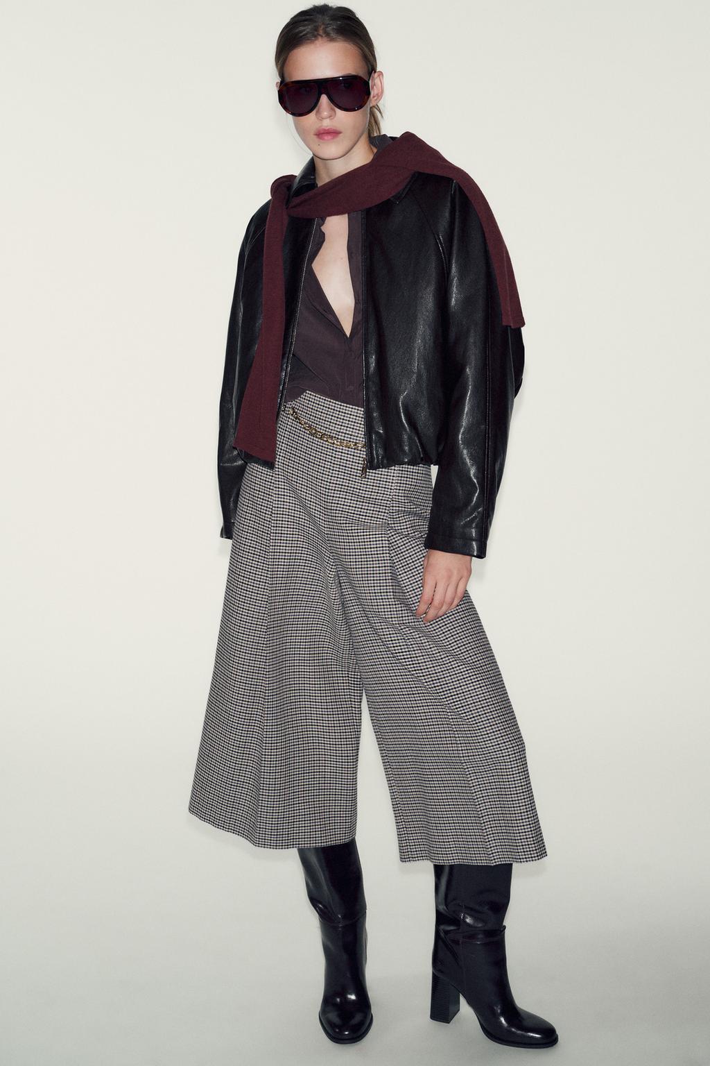 ДЛИННЫЕ БЕРМУДЫ «ГУСИНАЯ ЛАПКА» С РЕМНЕМ И ЦЕПОЧКОЙ