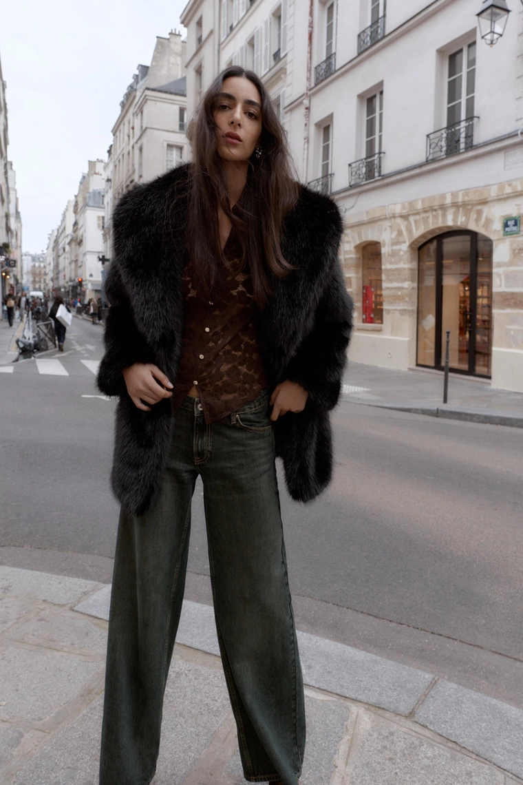 ПАЛЬТО ИЗ ИСКУССТВЕННОГО МЕХА С ПОЯСОМ