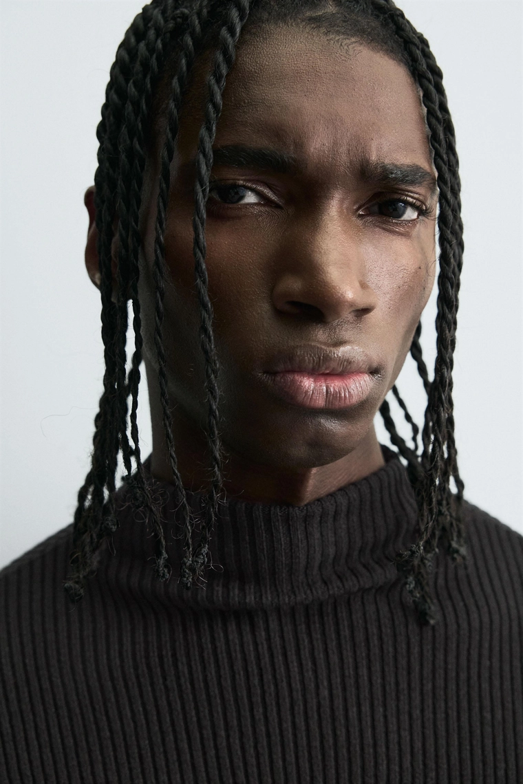 СВИТЕР В РУБЧИК С ВОРОТНИКОМ-СТОЙКОЙ