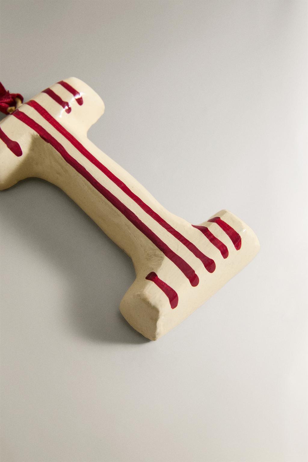 Рождественское украшение для елки буква i