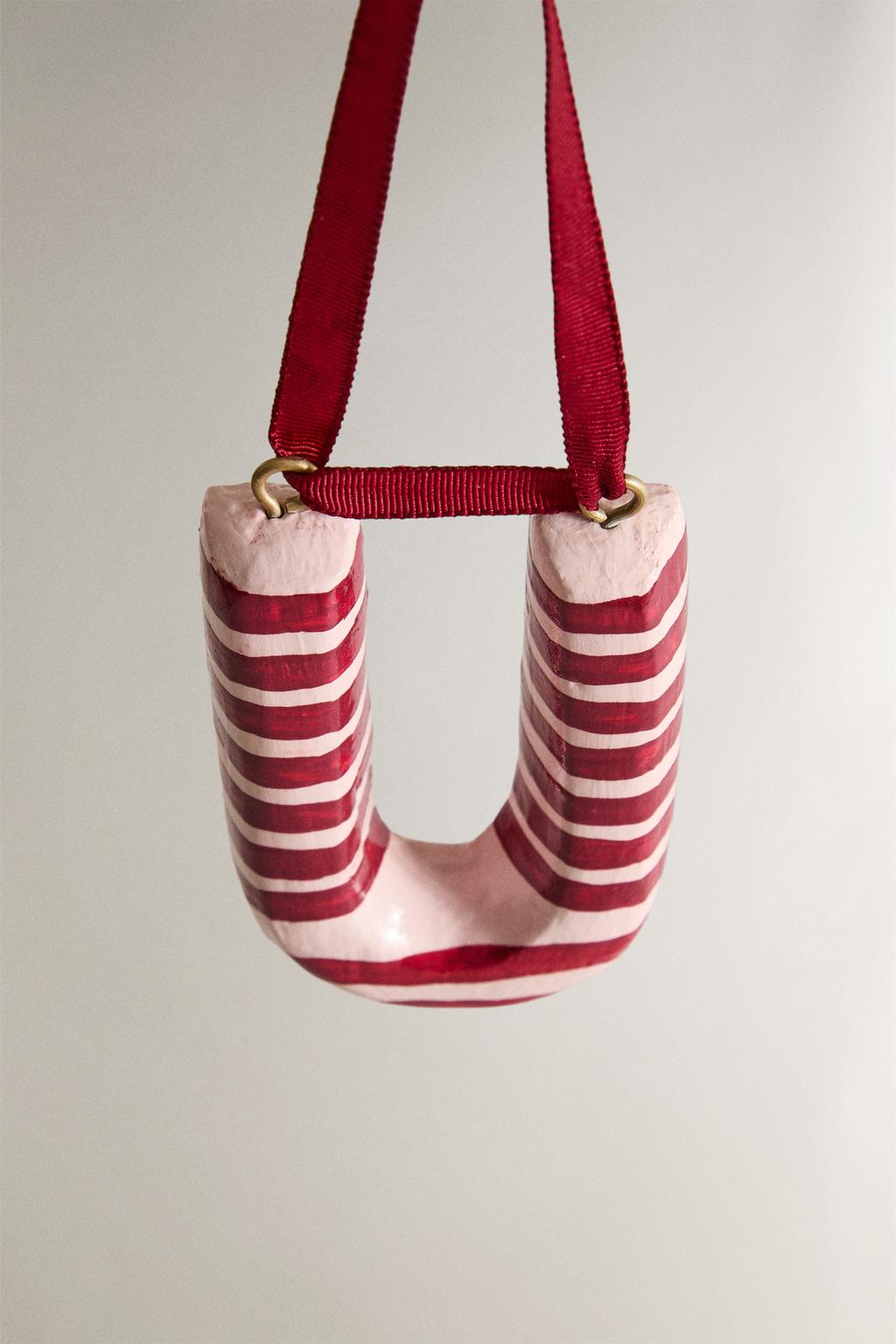 Рождественское украшение елочное в виде буквы u