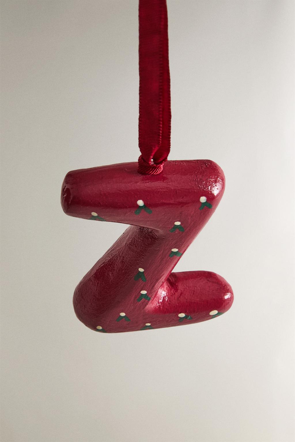 Рождественское украшение елки буква z