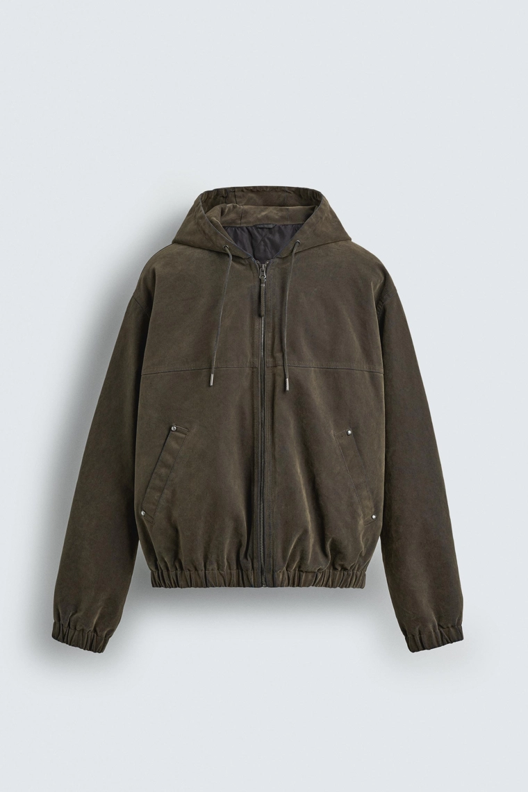 СТЕГАНАЯ КУРТКА ИЗ ВЕЛЮРА С КАПЮШОНОМ