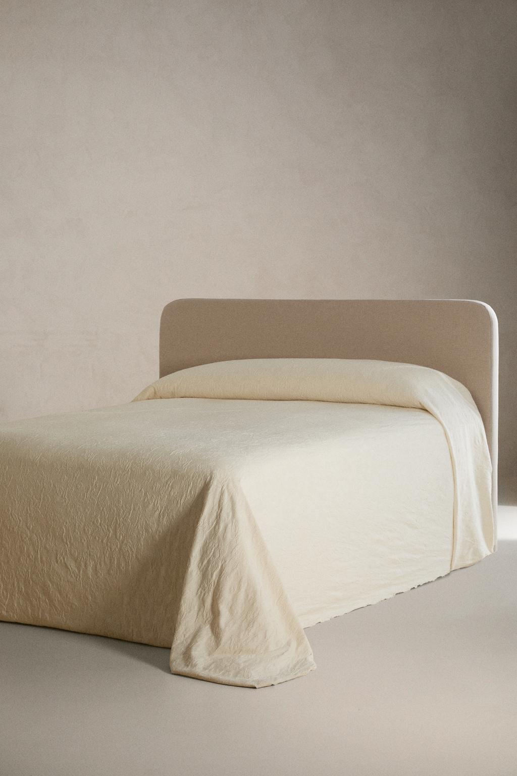 Покрывало с цветочным жаккардовым узором