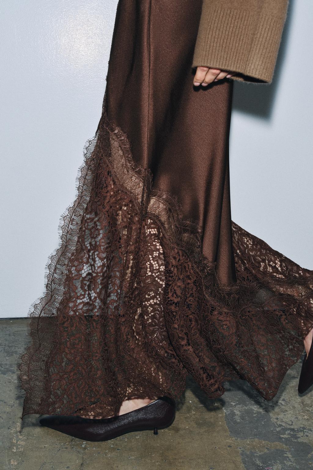 АТЛАСНАЯ ЮБКА С КРУЖЕВОМ ZW COLLECTION