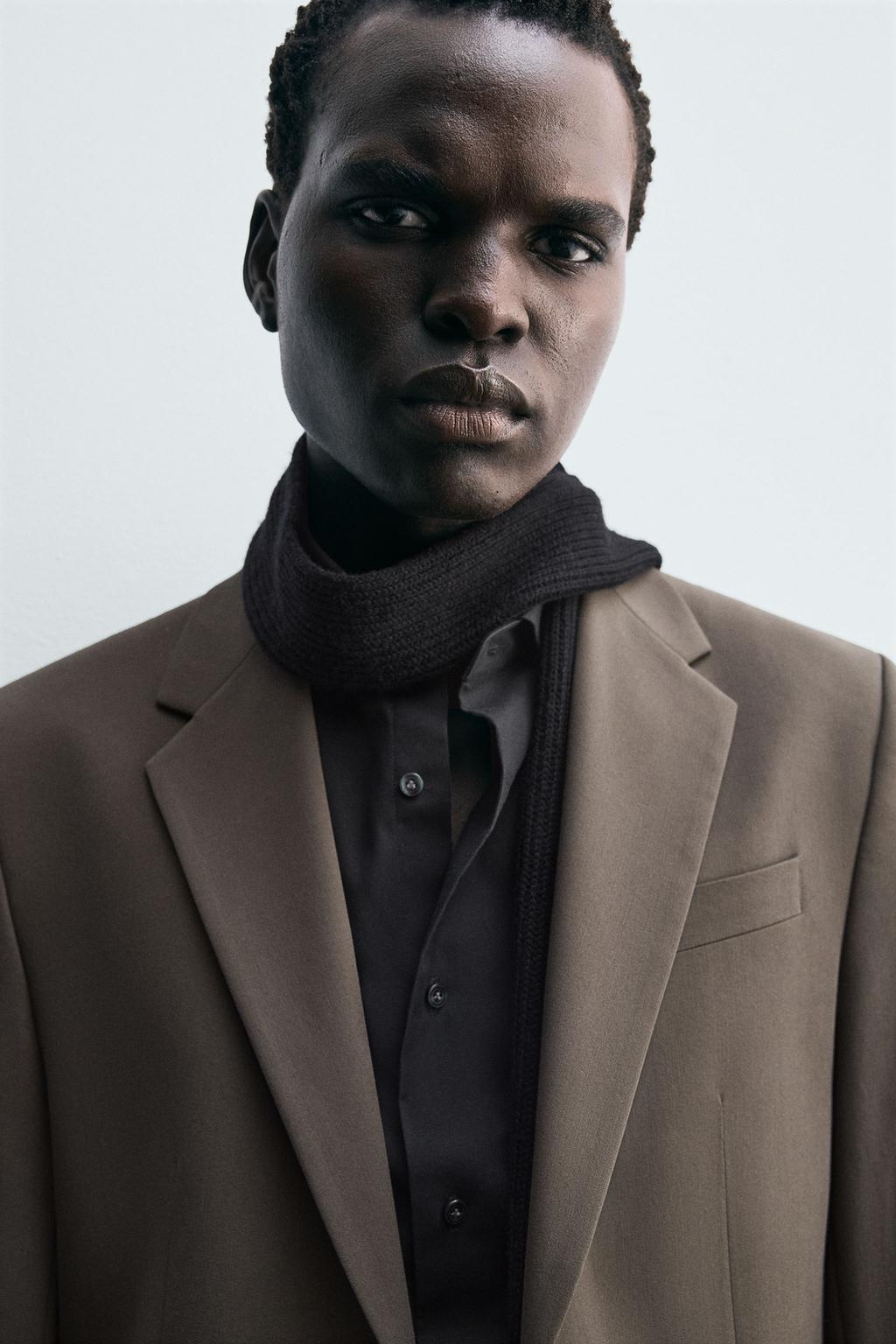 КОСТЮМНЫЙ ПИДЖАК КОМФОРТНОЙ ПОСАДКИ