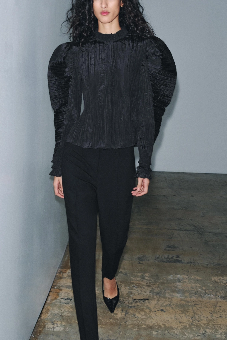 ЖАТАЯ БЛУЗКА С ОБЪЕМНЫМИ РУКАВАМИ — ZW COLLECTION