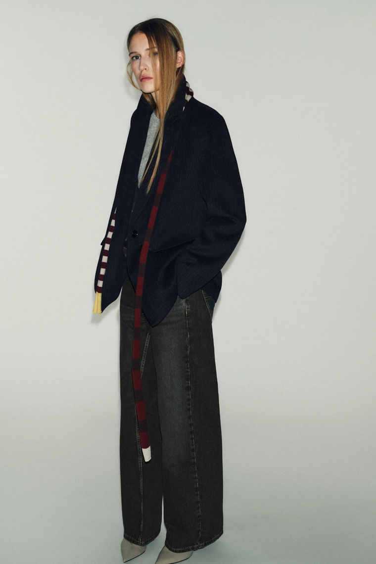 БЛЕЙЗЕР ИЗ ШЕРСТИ В ТОНКУЮ ПОЛОСКУ