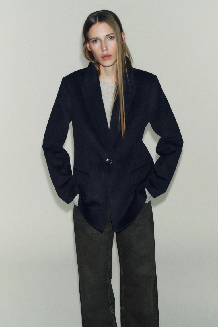 БЛЕЙЗЕР ИЗ ШЕРСТИ В ТОНКУЮ ПОЛОСКУ