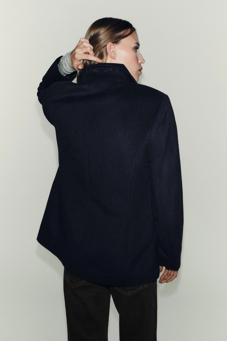 БЛЕЙЗЕР ИЗ ШЕРСТИ В ТОНКУЮ ПОЛОСКУ