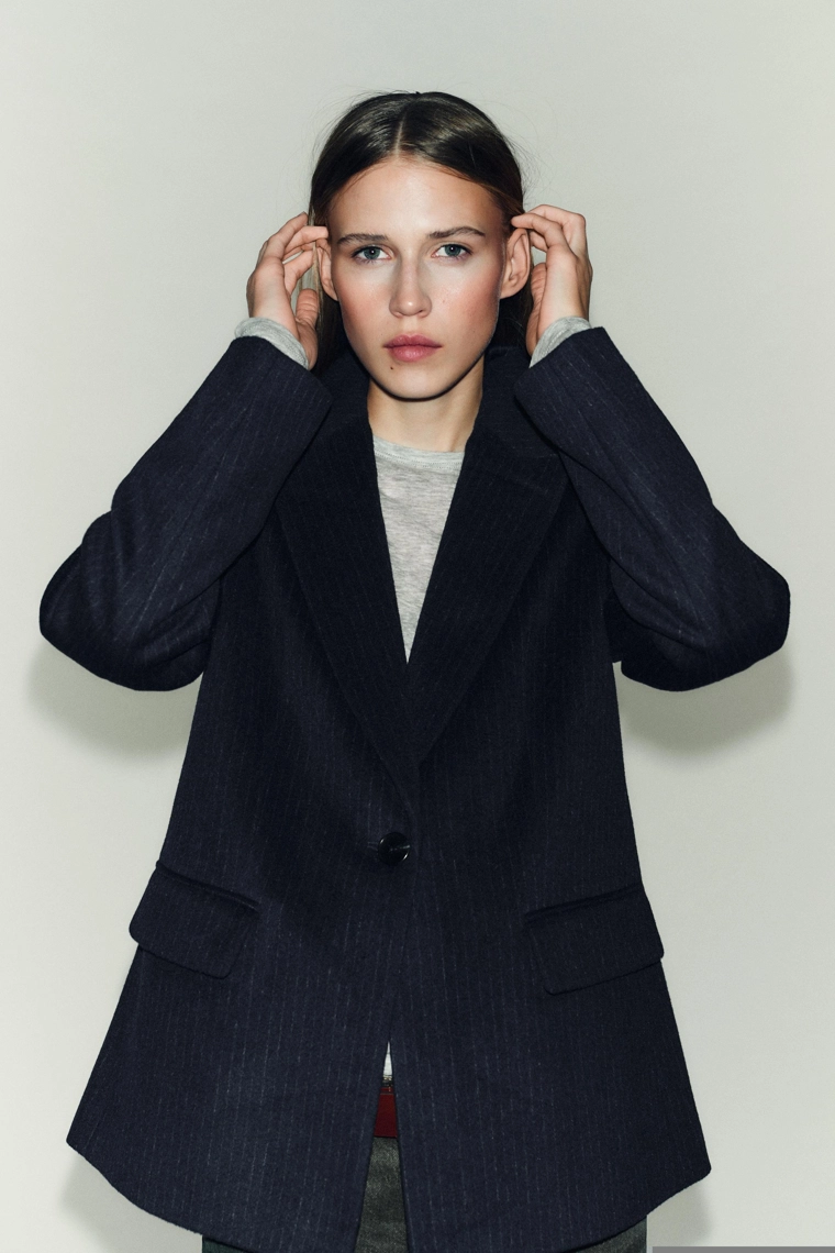 БЛЕЙЗЕР ИЗ ШЕРСТИ В ТОНКУЮ ПОЛОСКУ