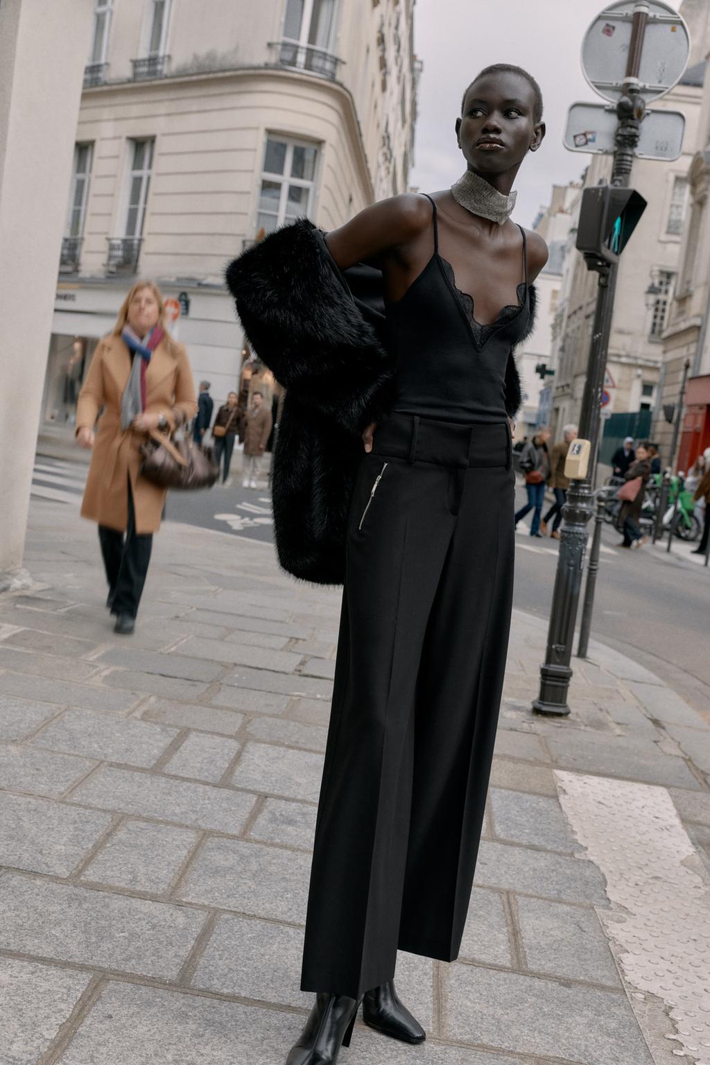 БРЮКИ С КАРМАНАМИ НА МОЛНИИ