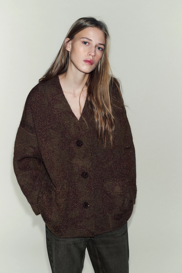 ЖАКЕТ ИЗ ТРИКОТАЖА С БЛЕСТЯЩЕЙ НИТЬЮ