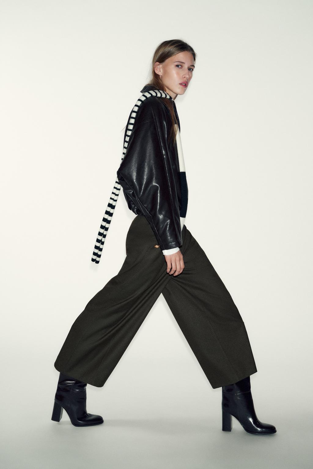 БРЮКИ-КЮЛОТЫ С ПУГОВИЦАМИ