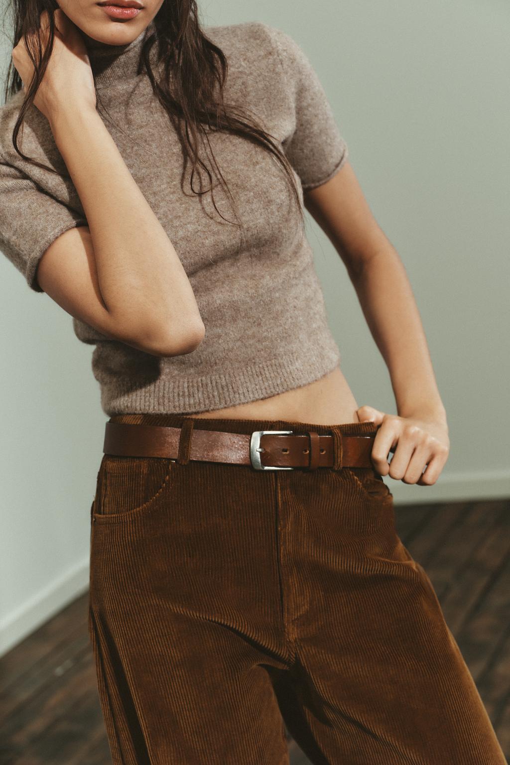 СВИТЕР ИЗ МЯГКОГО ТРИКОТАЖА С КОРОТКИМИ РУКАВАМИ