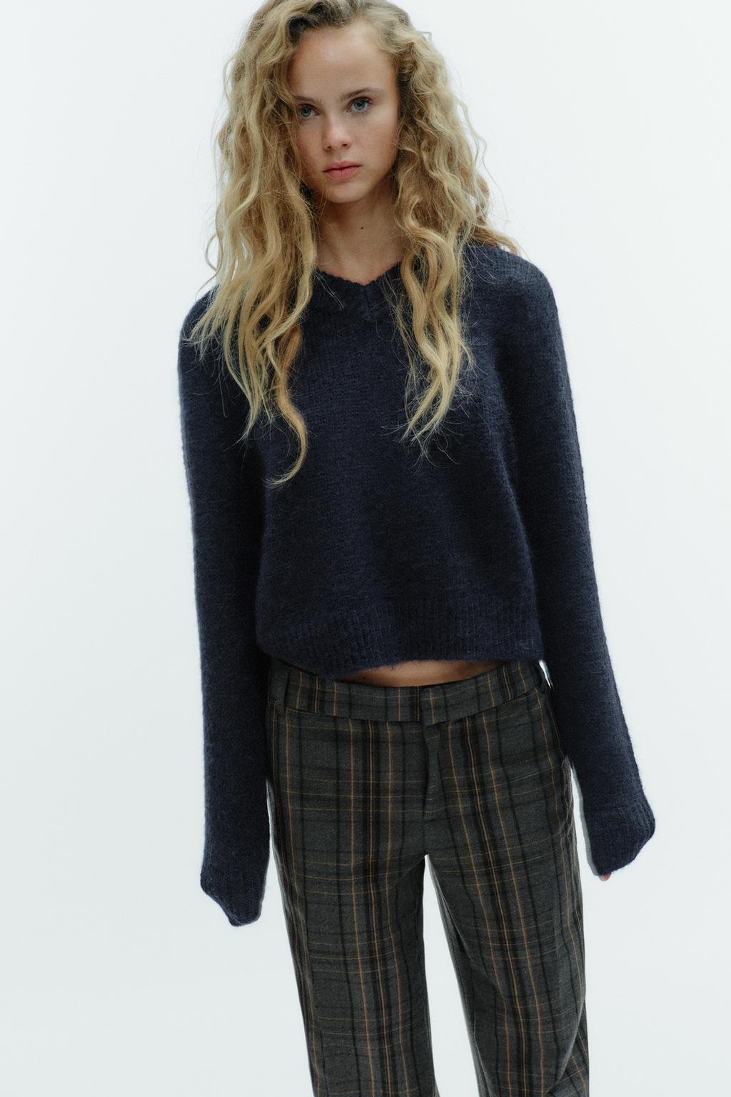 СВИТЕР ИЗ ШЕРСТИ И АЛЬПАКИ С V-ОБРАЗНЫМ ВЫРЕЗОМ