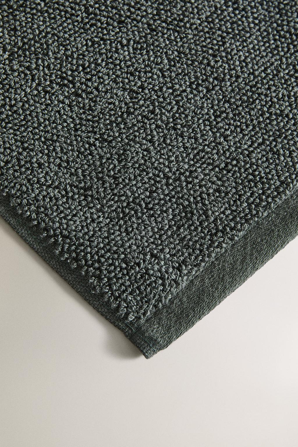 Хлопковое ванное полотенце с рисунком в стиле стиш