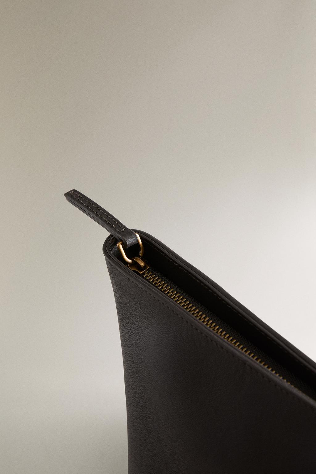 Кожаная сумка для косметики