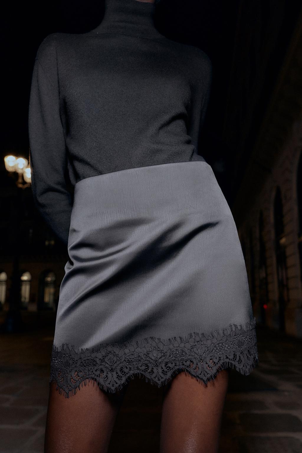 ЮБКА-ШОРТЫ С КРУЖЕВНОЙ ОТДЕЛКОЙ