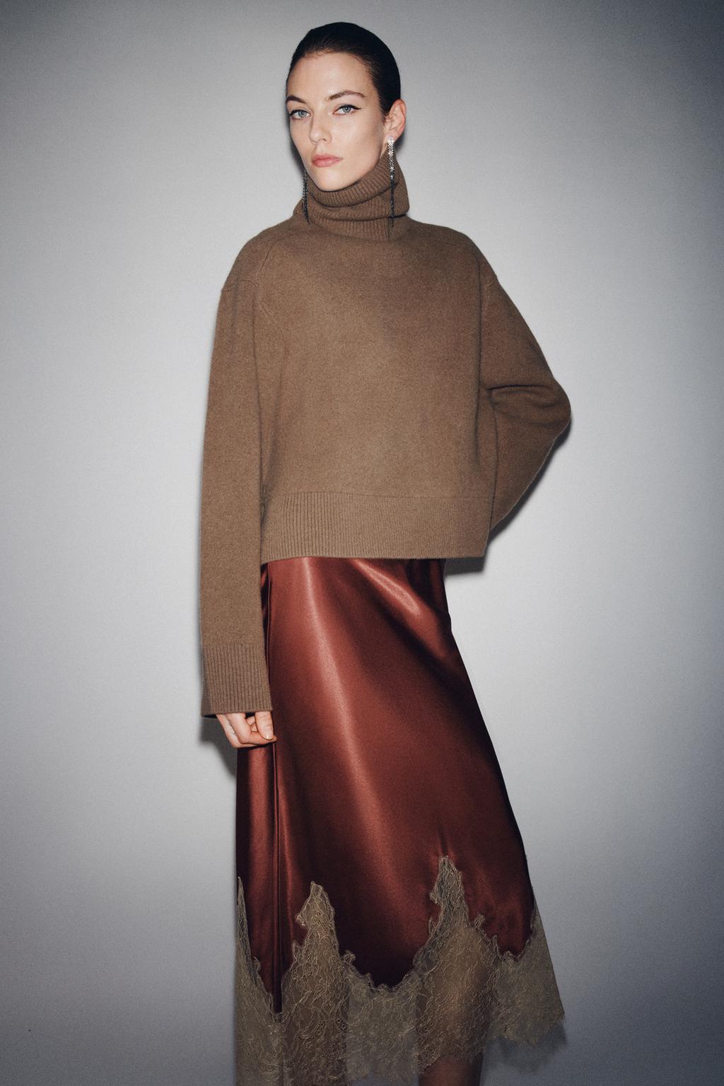 АТЛАСНАЯ ЮБКА С КОНТРАСТНЫМ КРУЖЕВОМ ZW COLLECTION