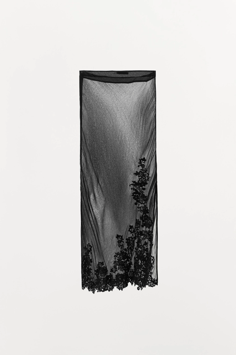 ЮБКА ИЗ ЖОРЖЕТА С ЦВЕТОЧНОЙ ВЫШИВКОЙ