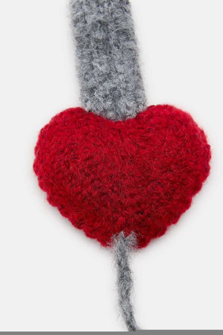 ТРИКОТАЖНЫЕ НАУШНИКИ «СЕРДЕЧКИ» С ПОМПОНОМ