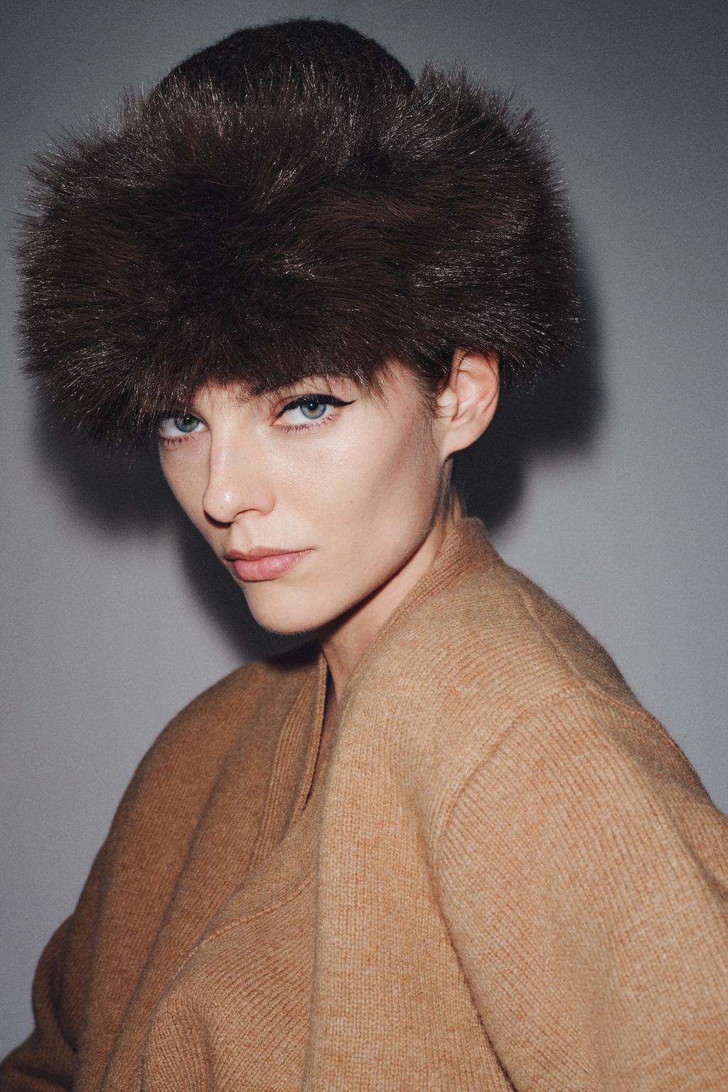 ШАПКА БИНИ С ИСКУССТВЕННЫМ МЕХОМ